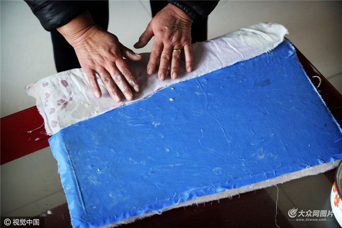 做绣花鞋垫全过程,做绣花鞋垫的全过程