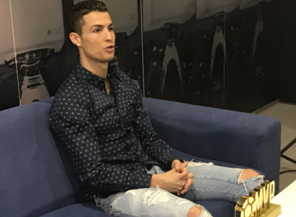 恭喜c罗新年首秀,c罗利雅得胜利全场最佳mvp