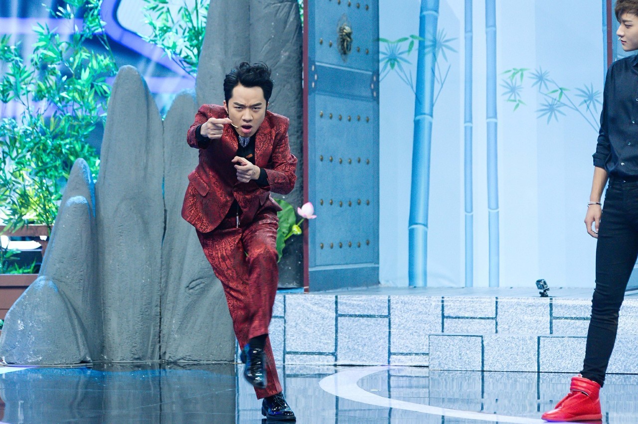 王牌对王牌祖蓝成龙翻跟斗,祖蓝成龙王牌对王牌