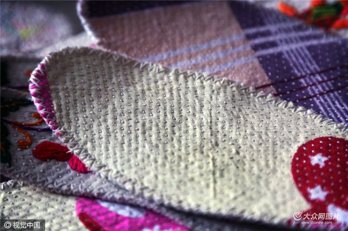 做绣花鞋垫全过程,做绣花鞋垫的全过程