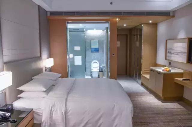 温泉酒店一定要有天然温泉吗,冬日里泡温泉