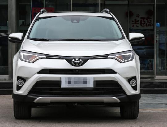 rav4荣放2015款2.0lcvt四驱新锐版,rav42016用车评价