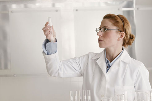 治疗白癜风最主要是提高免疫力吗,夏天治疗白癜风有什么好处