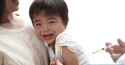 孩子害怕打针吃药怎么办,小朋友害怕打针吃药的视频