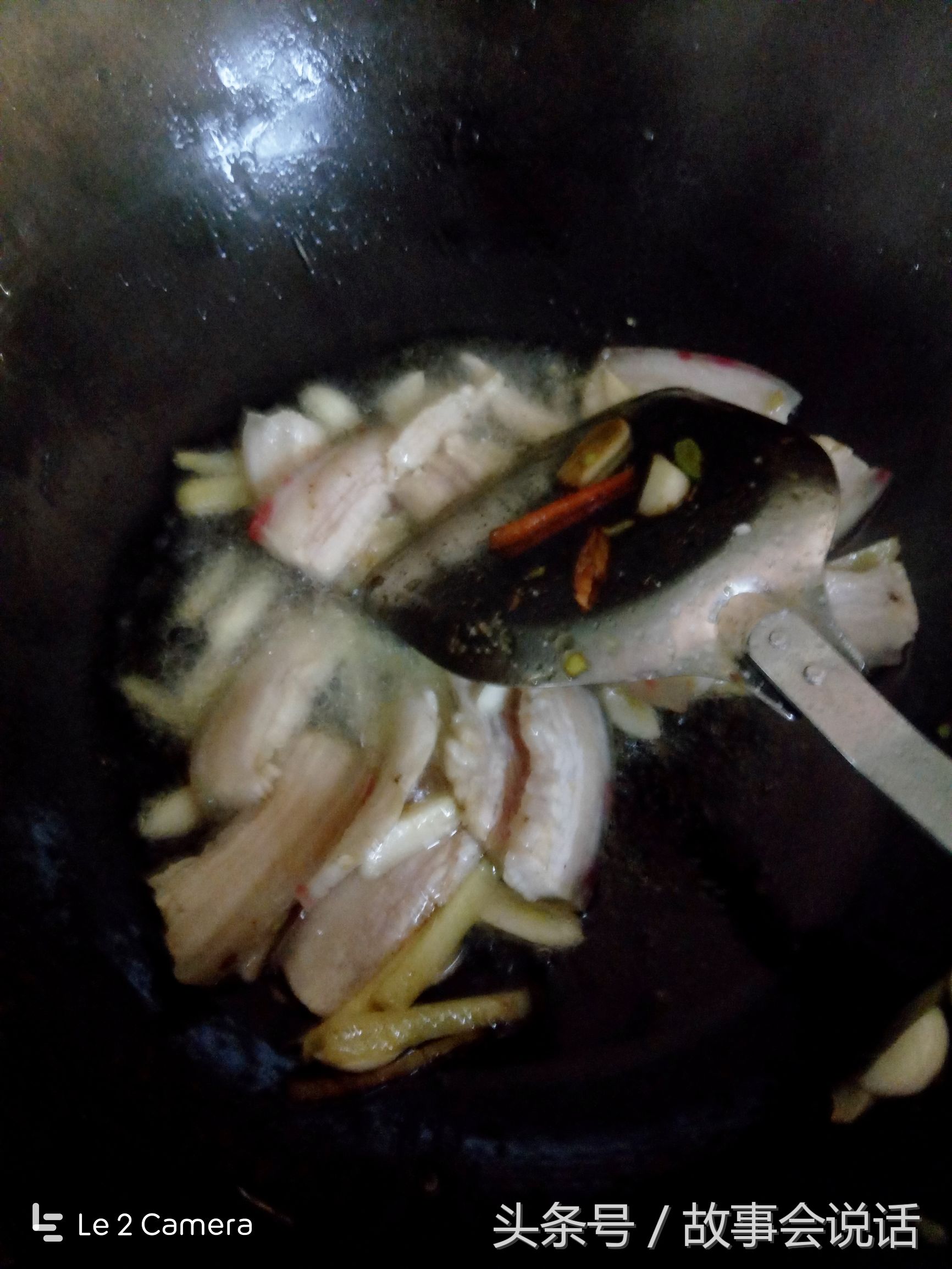 带女朋友去日本吃料理,女朋友去家里做饭