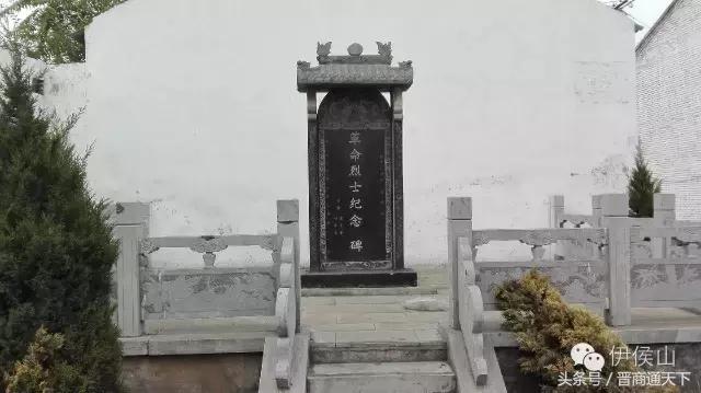 钟灵秀图片,钟灵秀一字马