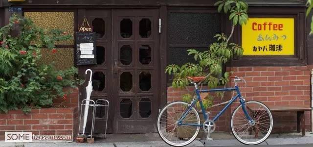 骑自行车很优雅,骑单车就得骑出优雅的感觉