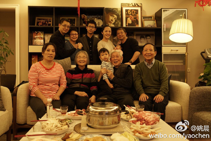 明星怎样过春节,明星新年怎么穿