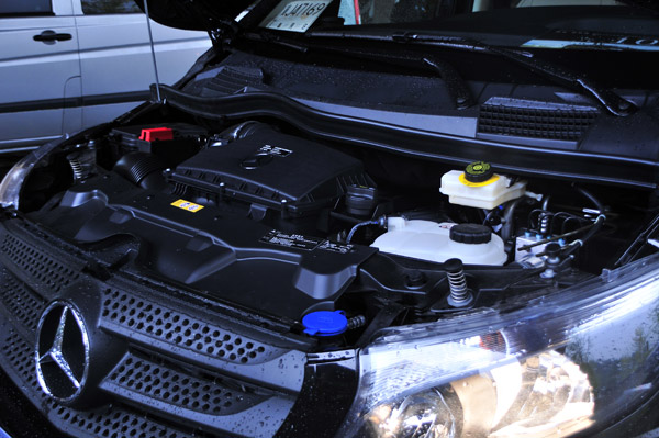 福建奔驰威霆试驾,奔驰威霆v260l试驾