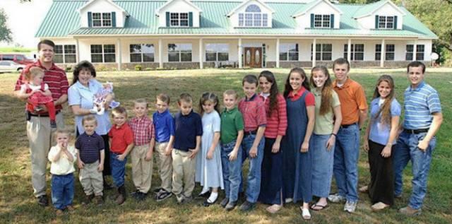 美国夫妇一胎生下17个孩子,美国夫妇生育子女