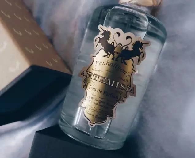 祖马龙蓝风铃香水,祖马龙香水peonyblushsuede