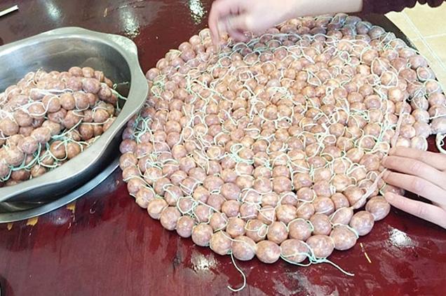 这一颗爆珠香肠，会说话