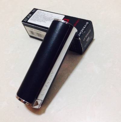 不能更心塞，说说那些攒够了钱也买不到的口红……