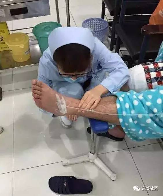 偷偷从战友朋友圈下了几张生活照，有点小感动！