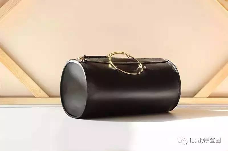 种草｜您新一年的手袋余额已经不足，请及时充值！