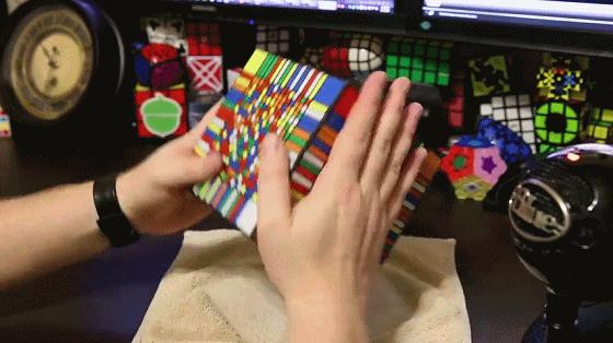 看了这些鬼畜级别的魔方，你还敢说自己会玩魔方么？