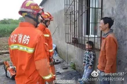 太搞笑了图片,搞笑照片看你们能憋几秒不笑