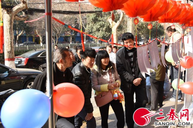 猜灯谜闹元宵后续,闹元宵猜灯谜活动现场视频