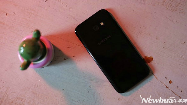 三星galaxya50手机性价比,三星新一代galaxya55上市