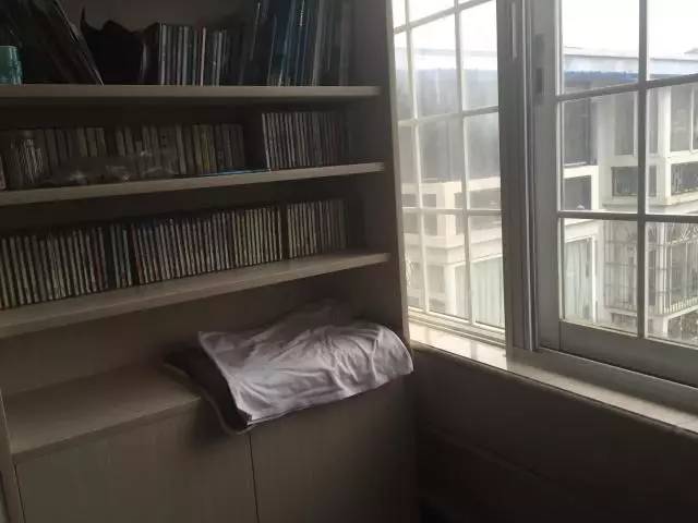 搬新家、换新厕，却被差评？“本喵憋屎抗议！”