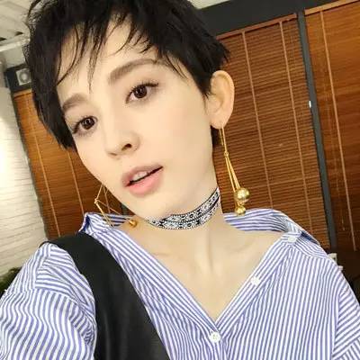 烟熏玫瑰色适合什么唇色,美容裸色口红色号