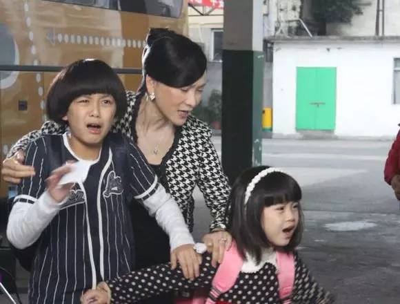 吴磊刘昊然tfboys同台,刘昊然tfboys四大鲜肉同台