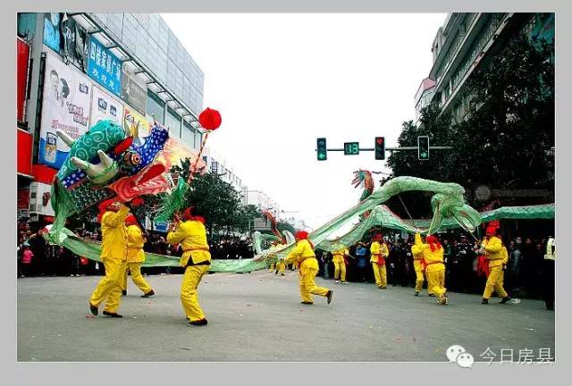 房县正月十三文艺巡游现场回播,房县文艺大巡游录像