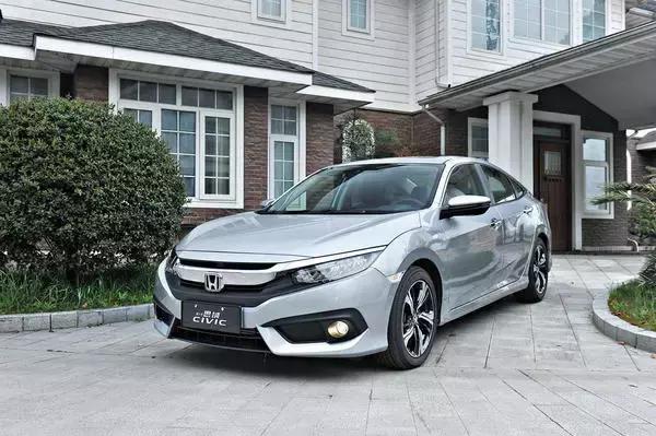 本田思域13万值得买吗,十万块钱买二手思域