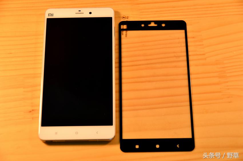 小米note背面贴膜怎么样,小米note12R后贴膜