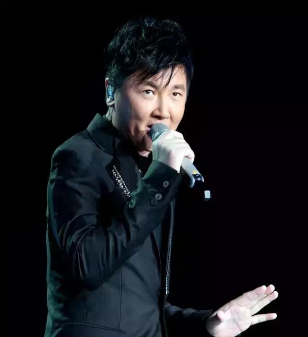 他较真、激情又平和,只为华语乐坛“第一男声”