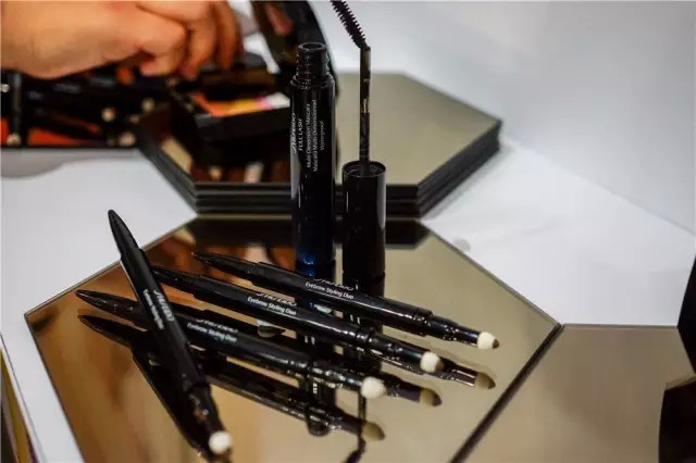 资生堂百周年限定七色蜜粉,资生堂红蜜粉