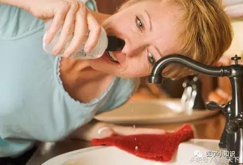 鼻窦炎引起头痛怎么治疗,鼻窦炎的症状及食疗视频播放