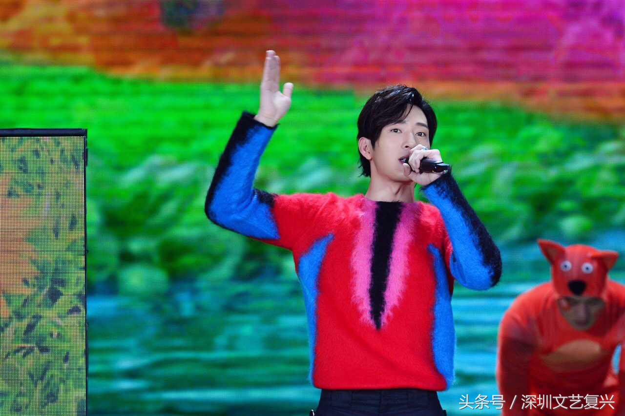春晚胡歌王凯鹿晗,鹿晗胡歌同框