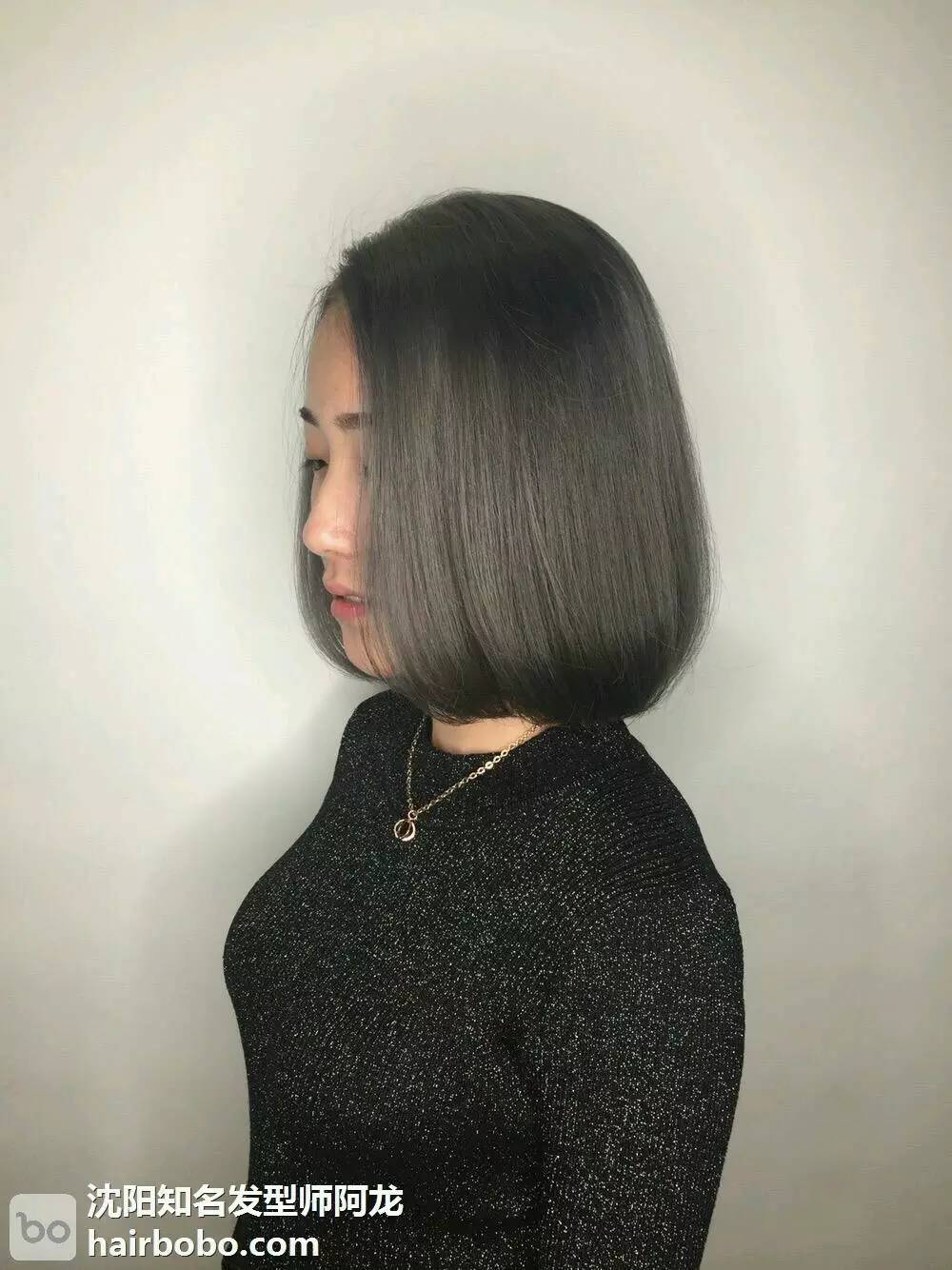 担心新染的头发掉色用什么洗发水,染过深色的头发想染出雾感发色