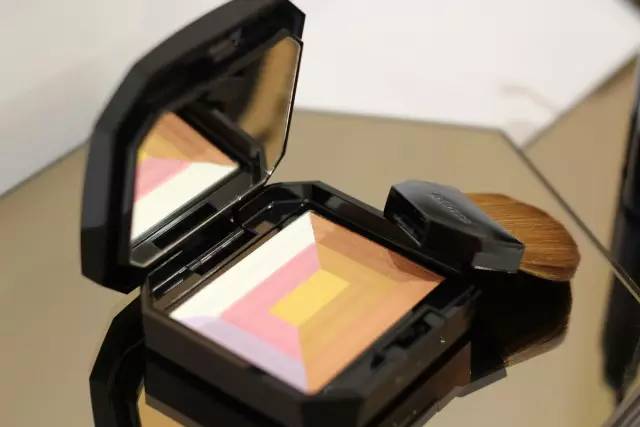 日本资生堂蜜粉,资生堂最新款心机蜜粉