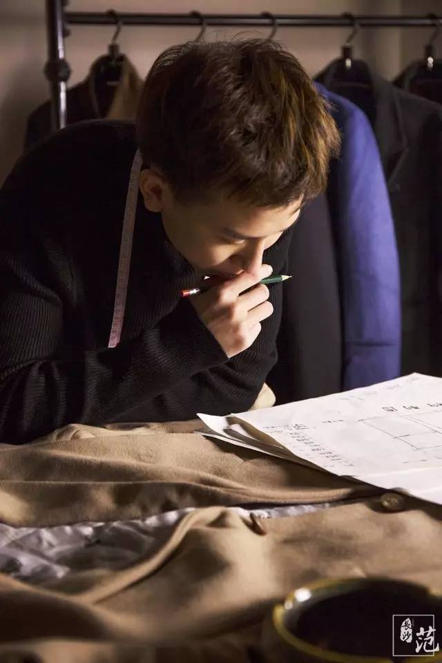 任性!长沙这个95后小鲜肉明明可拼颜值,他却偏创业做服装私定