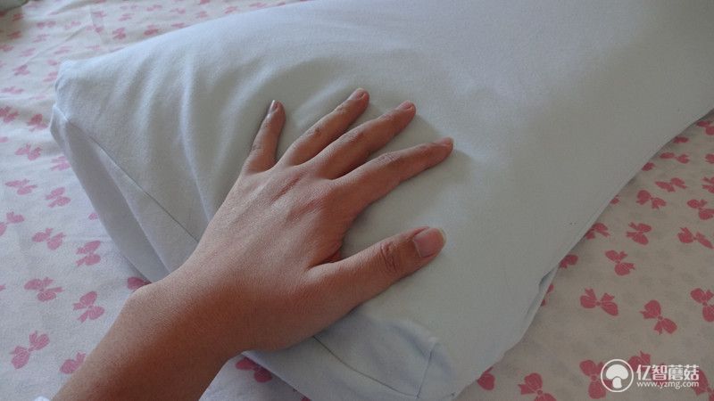 情人节礼物送老婆枕头,情人节枕头双人