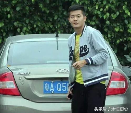中国足球运动员都开什么车,开着豪车去东方