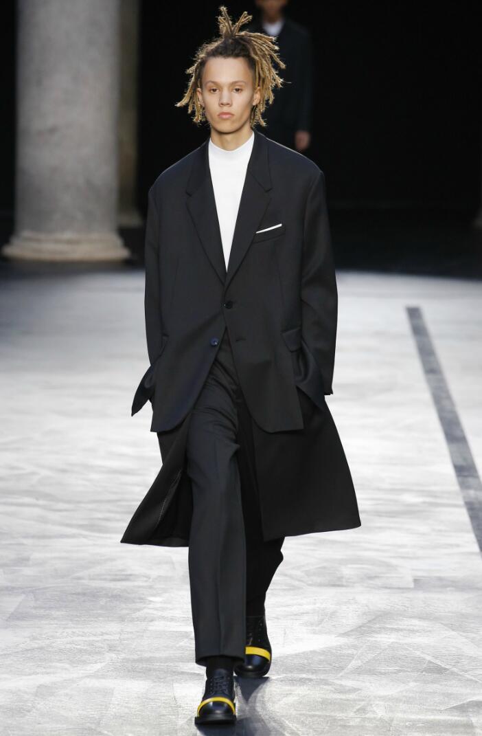 秋冬简约男装,秋冬男装流行款式