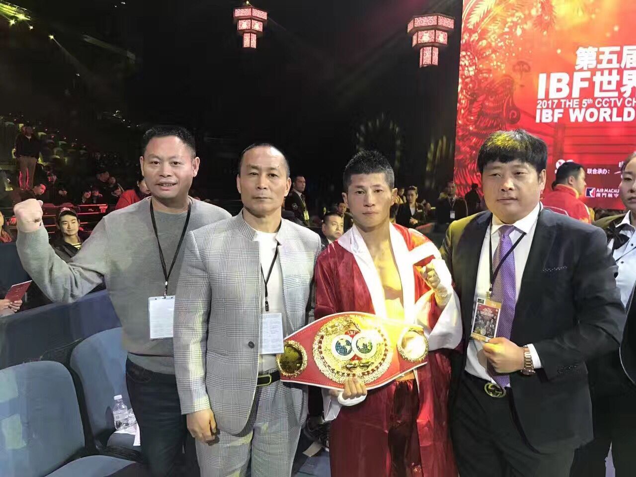 葛文峰对泰国拳王,葛文峰与泰国拳手