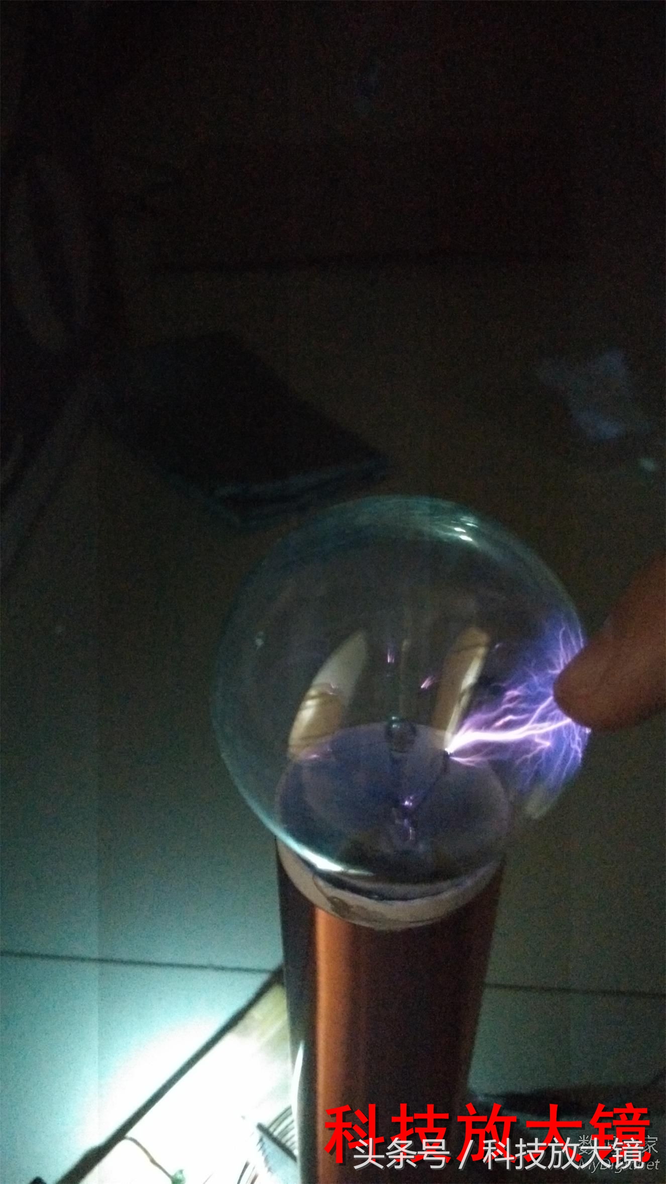 特斯拉线圈闪电制作教程,特斯拉线圈人造闪电原理及制作