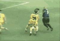 足球场上的超强进球,足球场上过人名场面