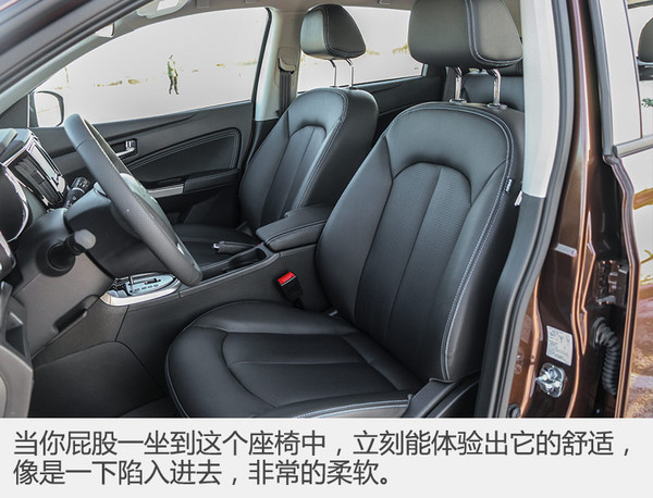 suv绕4个桩技巧,suv过弯不如轿车吗