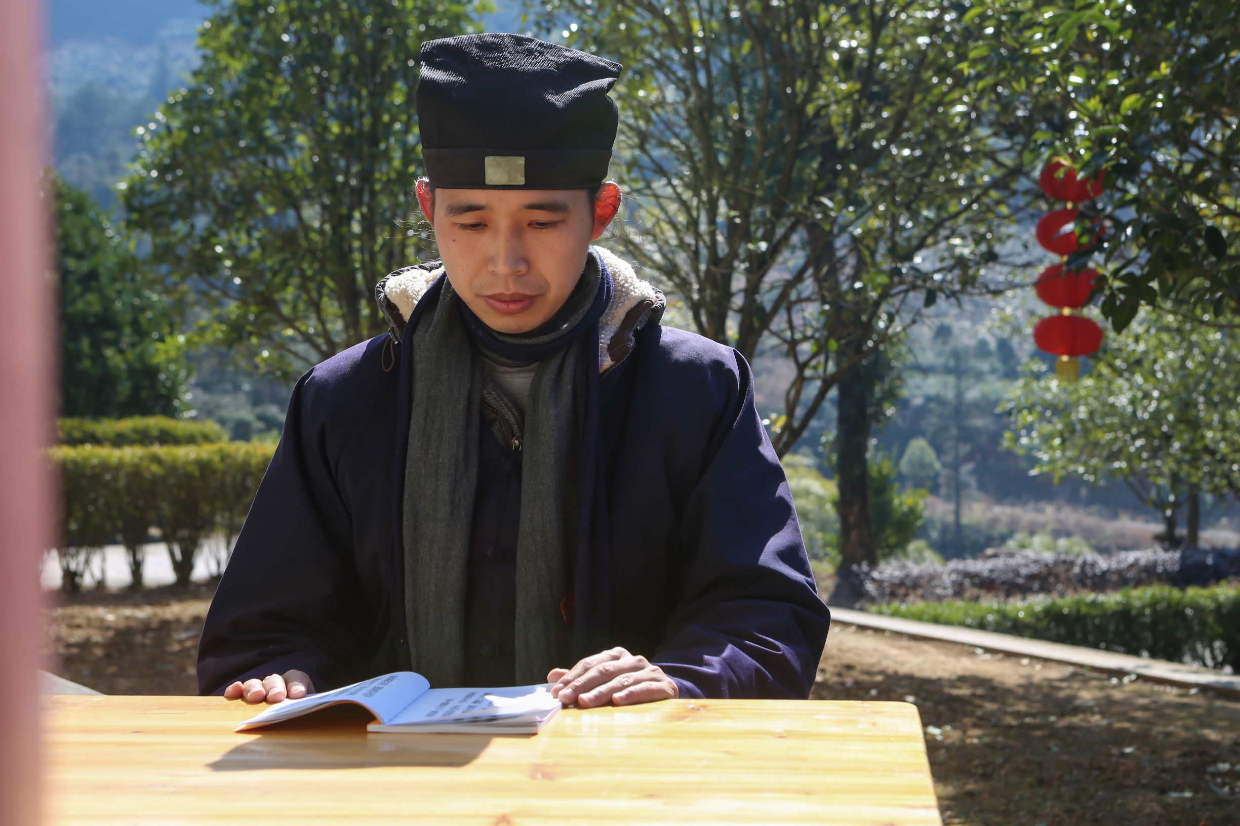 香港香火最旺的黄大仙庙,香港黄大仙庙为什么香火鼎盛