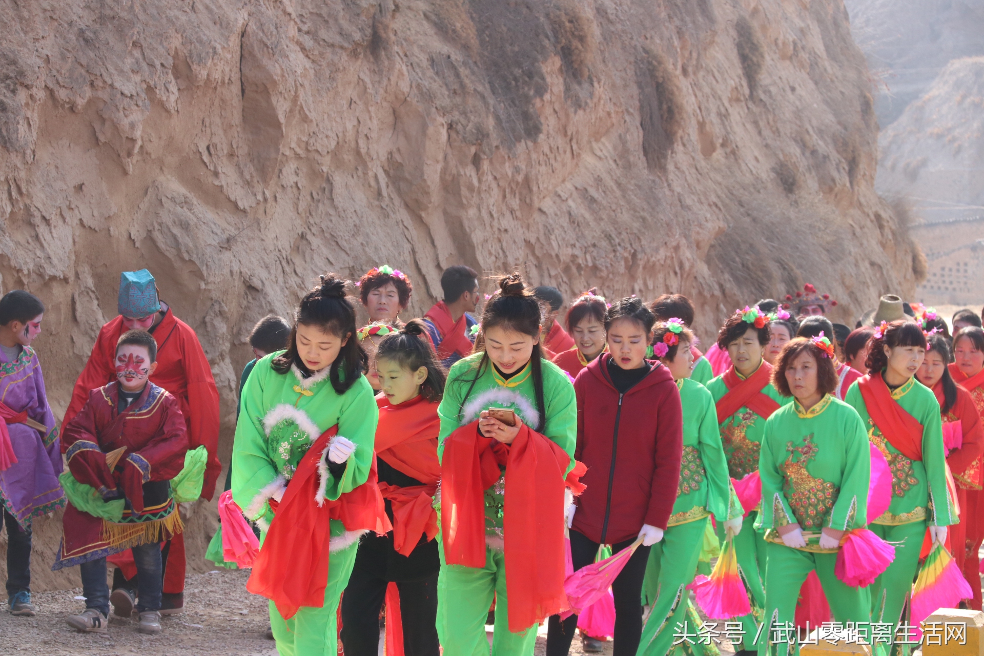 武山秧歌航拍,武山秧歌耍马