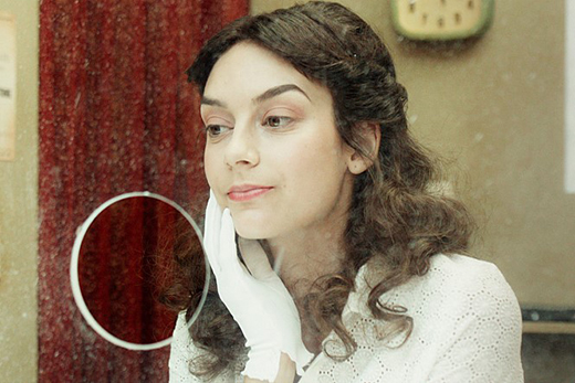 想要自然的隆鼻选哪个比较好,鼻部整形是耳软骨好还是肋骨鼻好