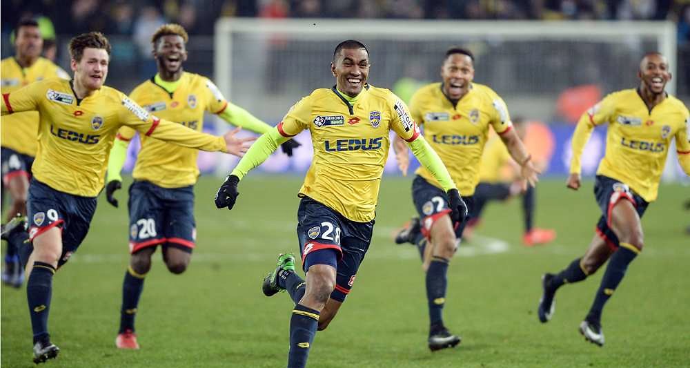 中法足球合作,中国足协和法国足协签署备忘录