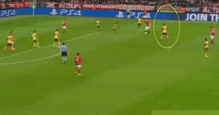 欧冠也有眼神防守?被5-1血虐他必须背锅