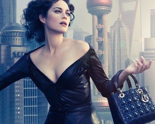 女人的经典包今年流行哪一款,现在流行的潮包