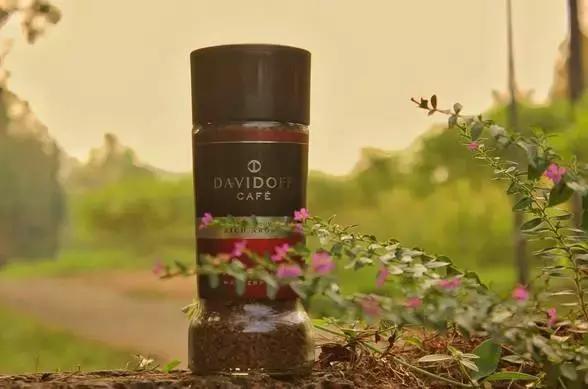 大卫杜夫算是大牌香水吗,大卫杜夫烟属于什么档次